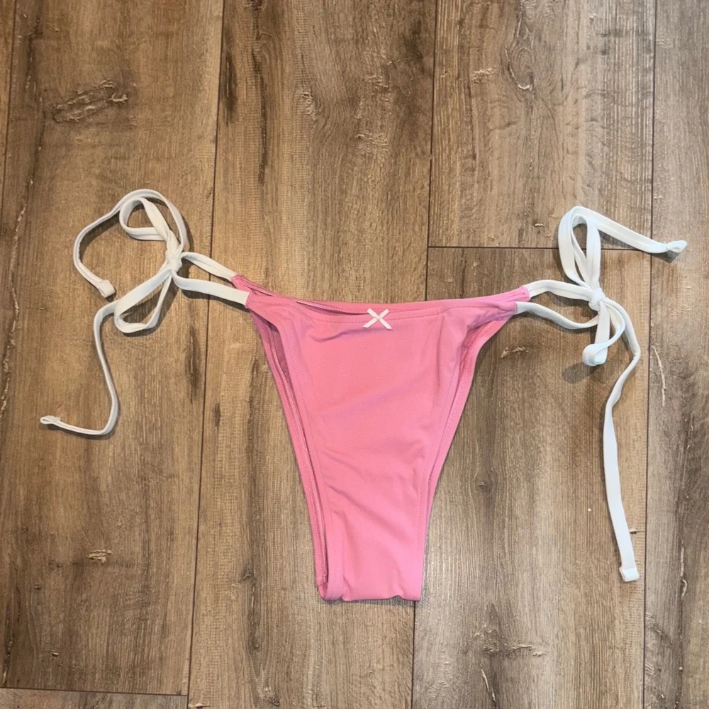 Frankie’s Bikinis X PINK string Bikini Bottom